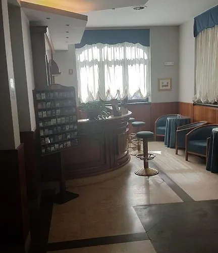 San Giorgio 3* ナポリ