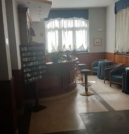 San Giorgio 3* ナポリ